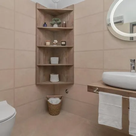 2 Bedroom Stunning In *